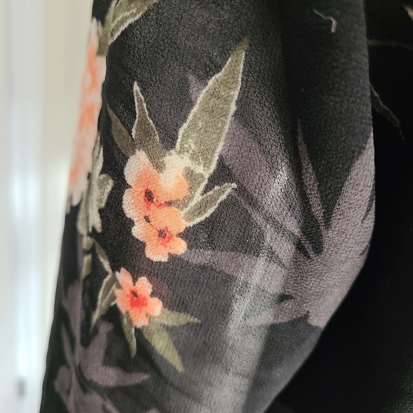 CHIC By Jacob Floral Mid Length Dress size Small - Picture 7 of 7